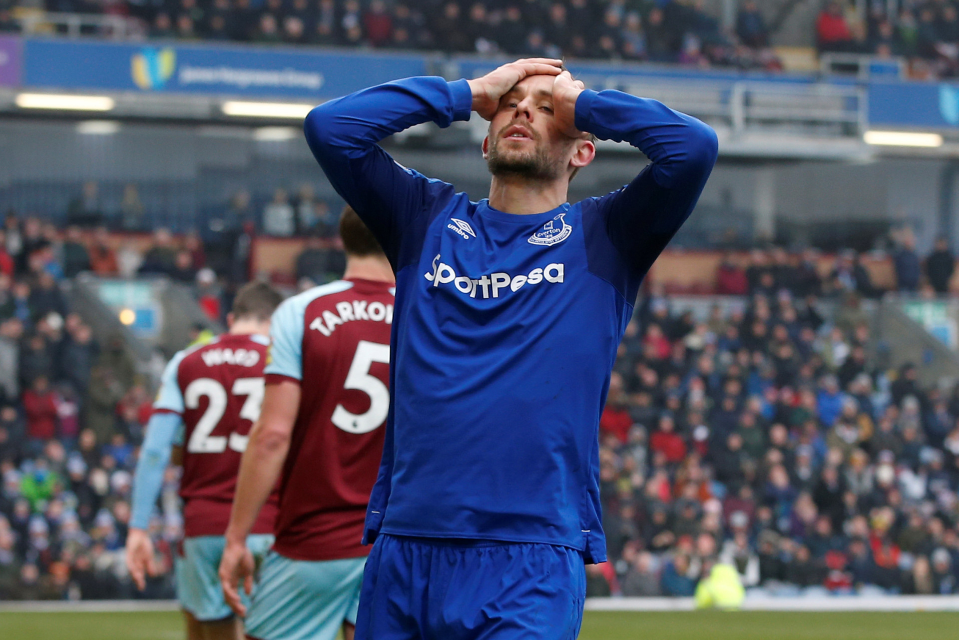 Este é o melhor onze da Premier League (excluindo os seis 'tubarões')