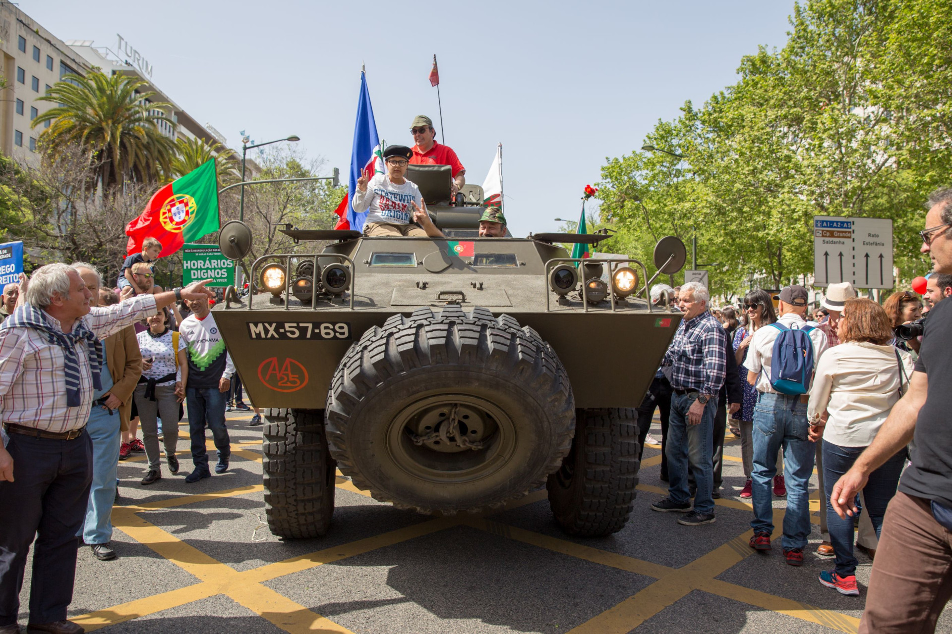 Mais de 40 anos depois, o Dia da Liberdade continua a levar o povo à rua