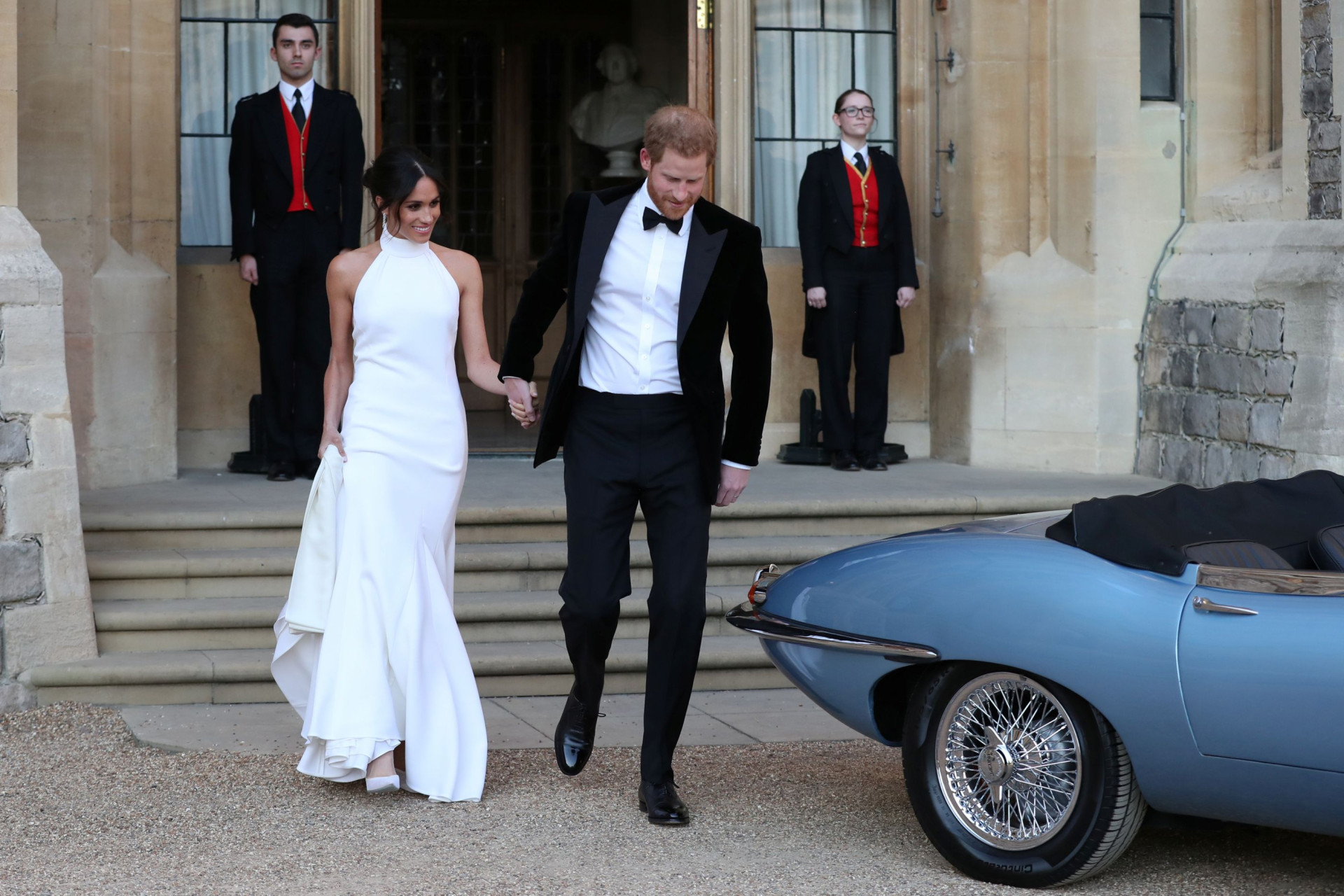 Vão estar à venda 46 cópias do segundo vestido de noiva de Meghan Markle