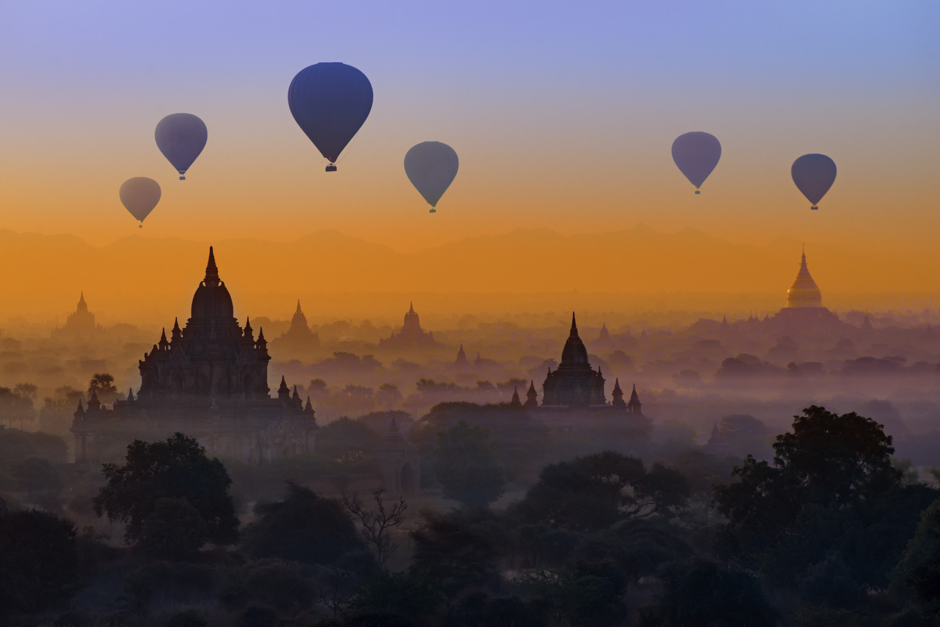 Os melhores destinos para fazer uma viagem de balão