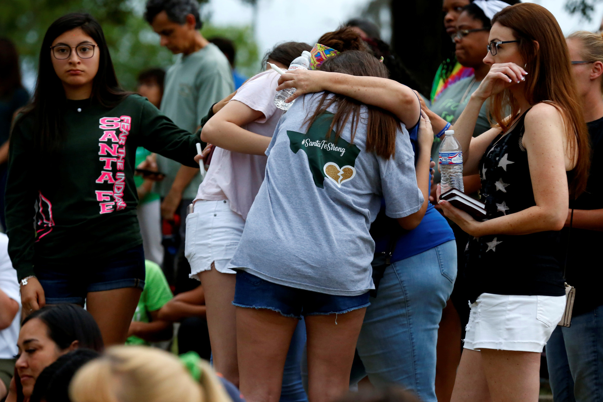 Luto, choque e união. EUA choram por mais um massacre numa escola
