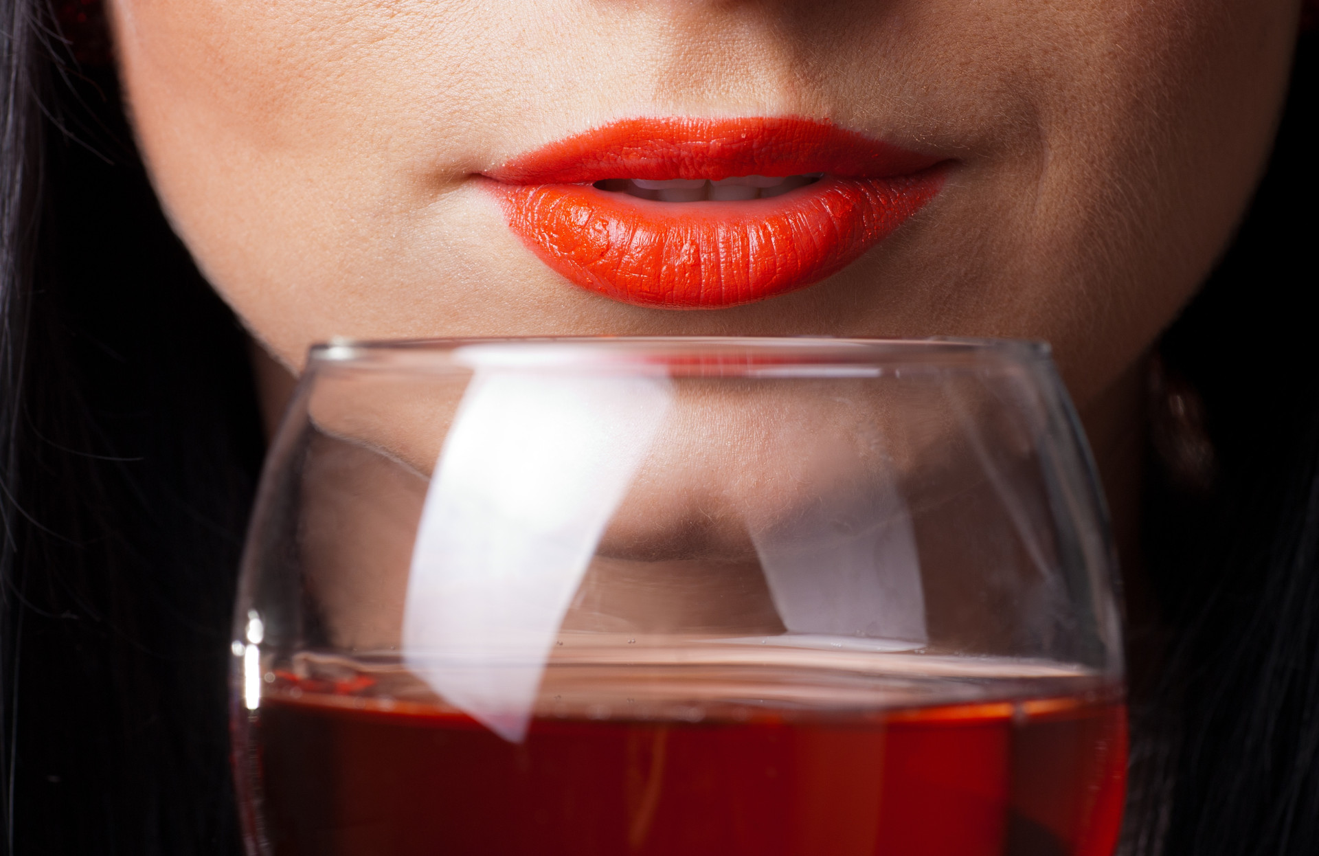 Saiba como degustar vinho como um profissional