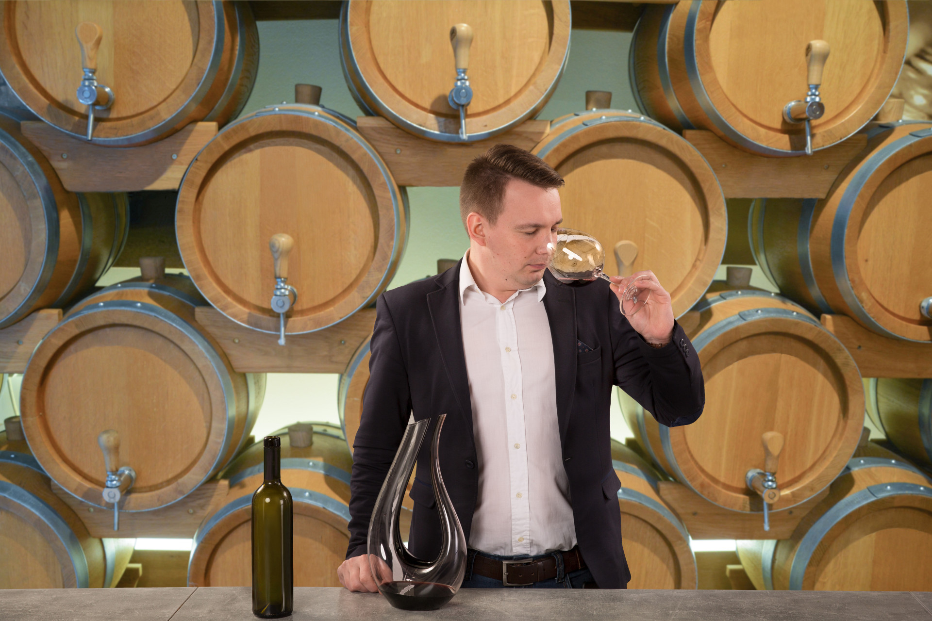 Saiba como degustar vinho como um profissional