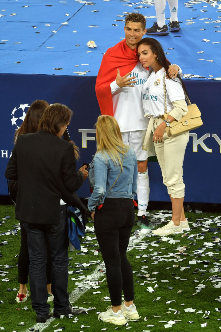 Ronaldo celebra conquista da Liga dos Campeões ao lado do seu amor
