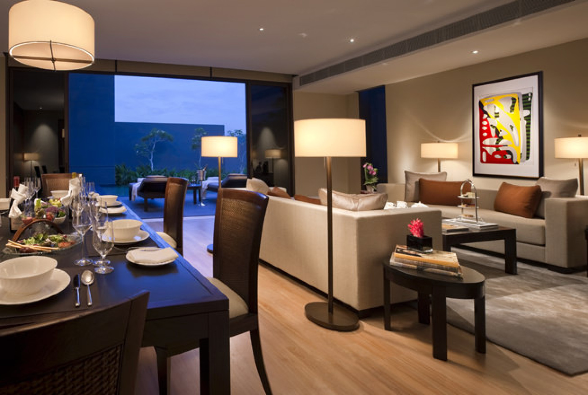 O luxuoso hotel que servirá de terreno neutro para Trump e Kim