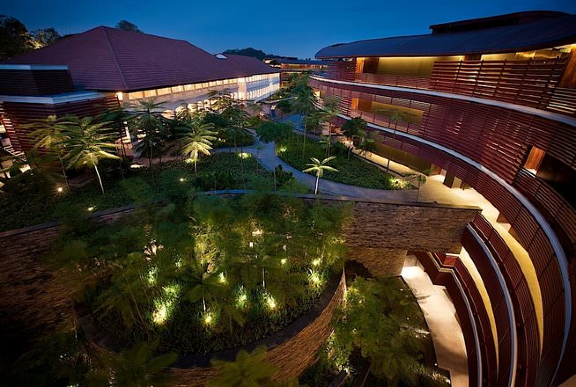 O luxuoso hotel que servirá de terreno neutro para Trump e Kim