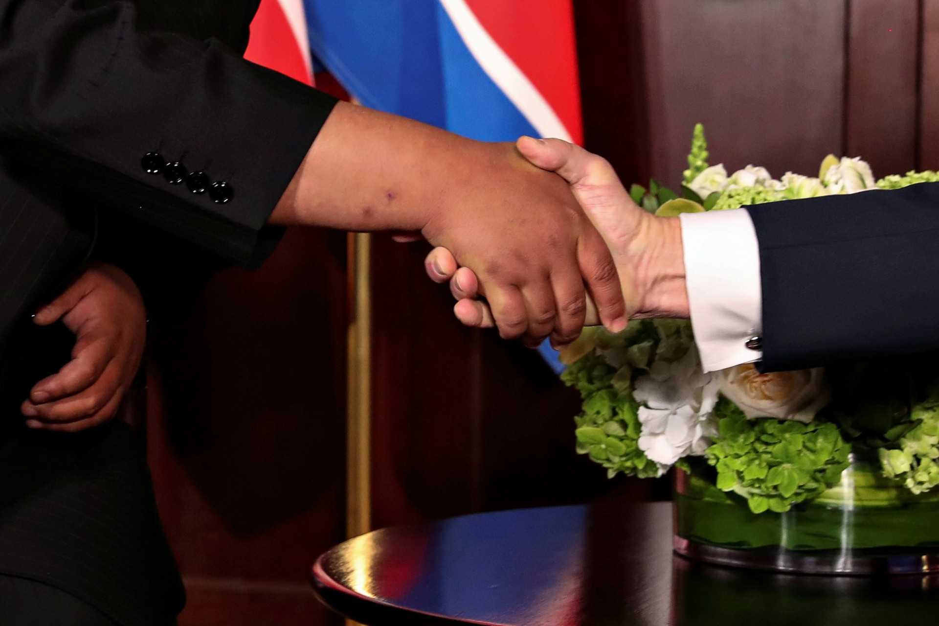 As imagens da cimeira histórica que juntou Kim e Trump