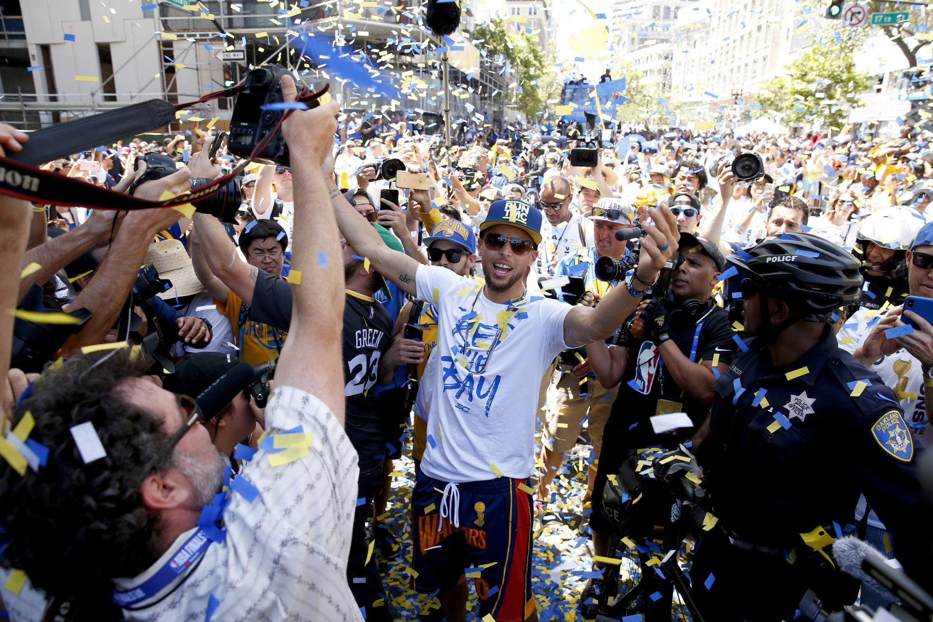 Campeões da NBA gastaram mais de... 500 mil dólares em álcool