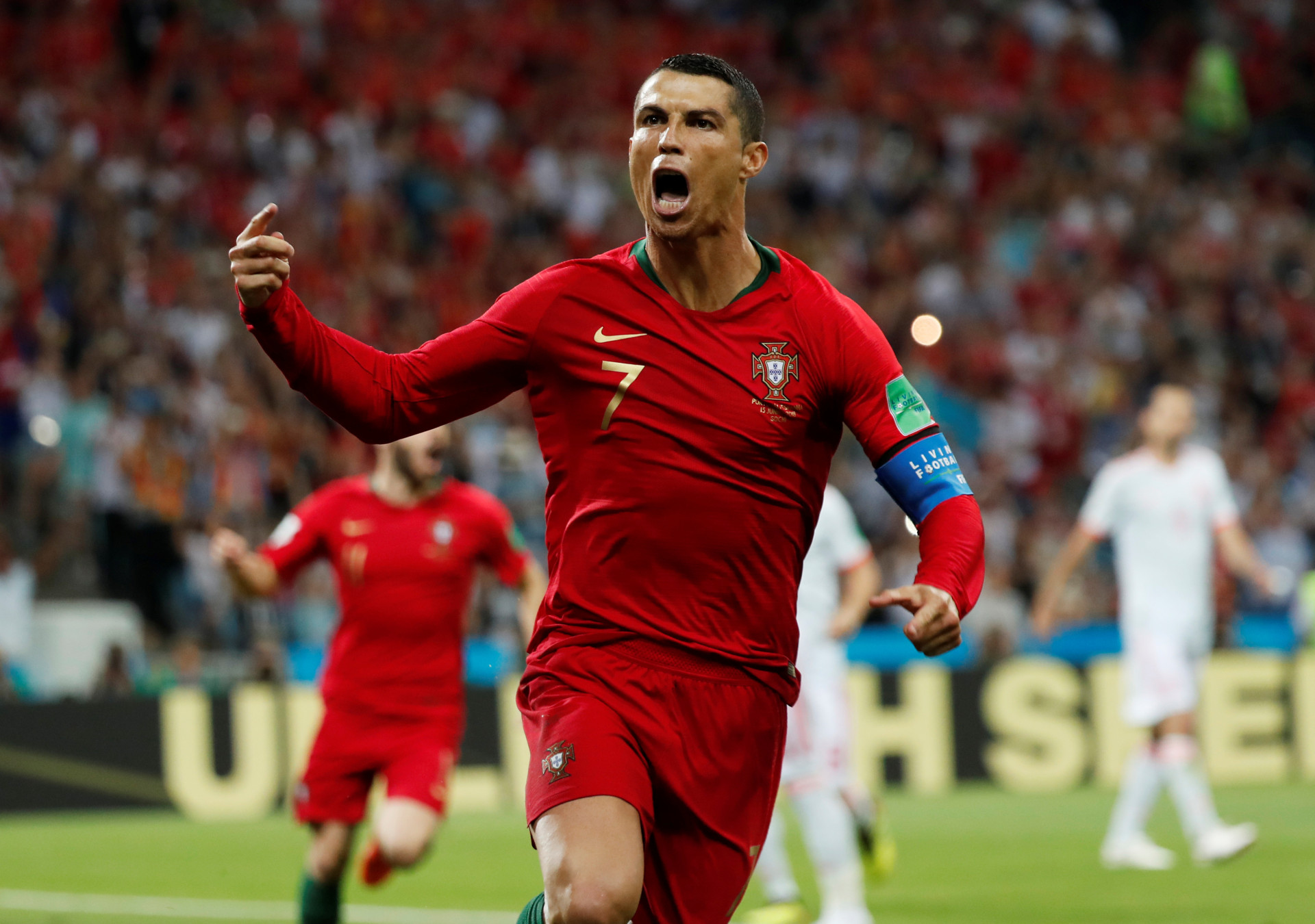 As imagens do Portugal-Espanha que não viu na televisão