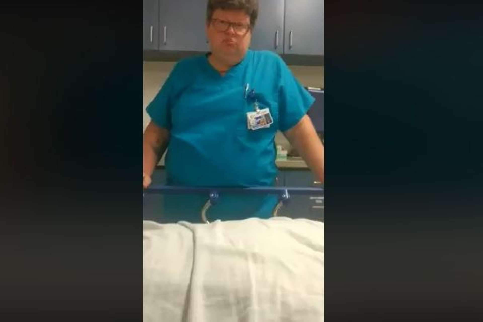 Médica suspensa por ridicularizar jovem doente