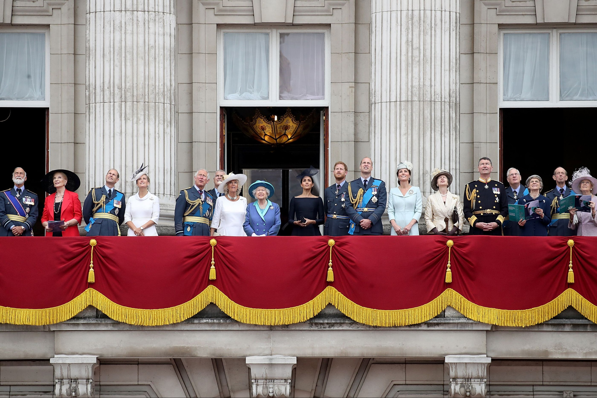 Realeza britânica reúne-se no centenário da RAF
