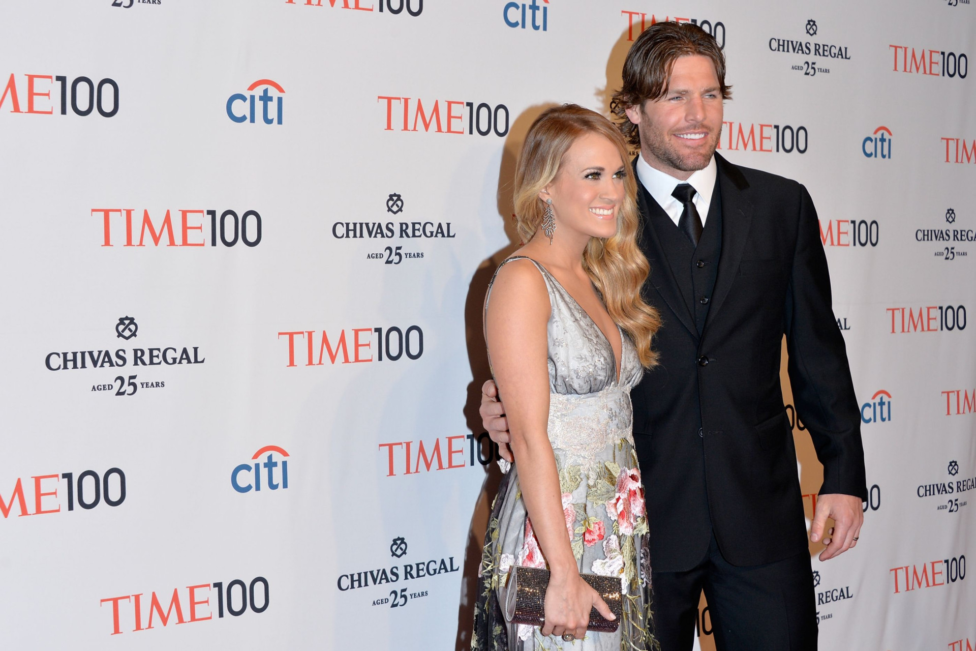 8 anos de amor: Carrie Underwood declara-se ao marido