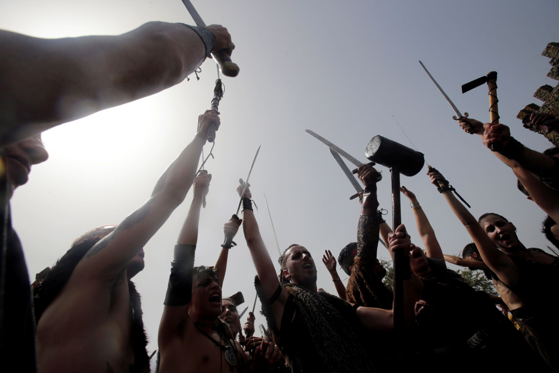 Todos os anos os vikings regressam à costa de Espanha... para festejar