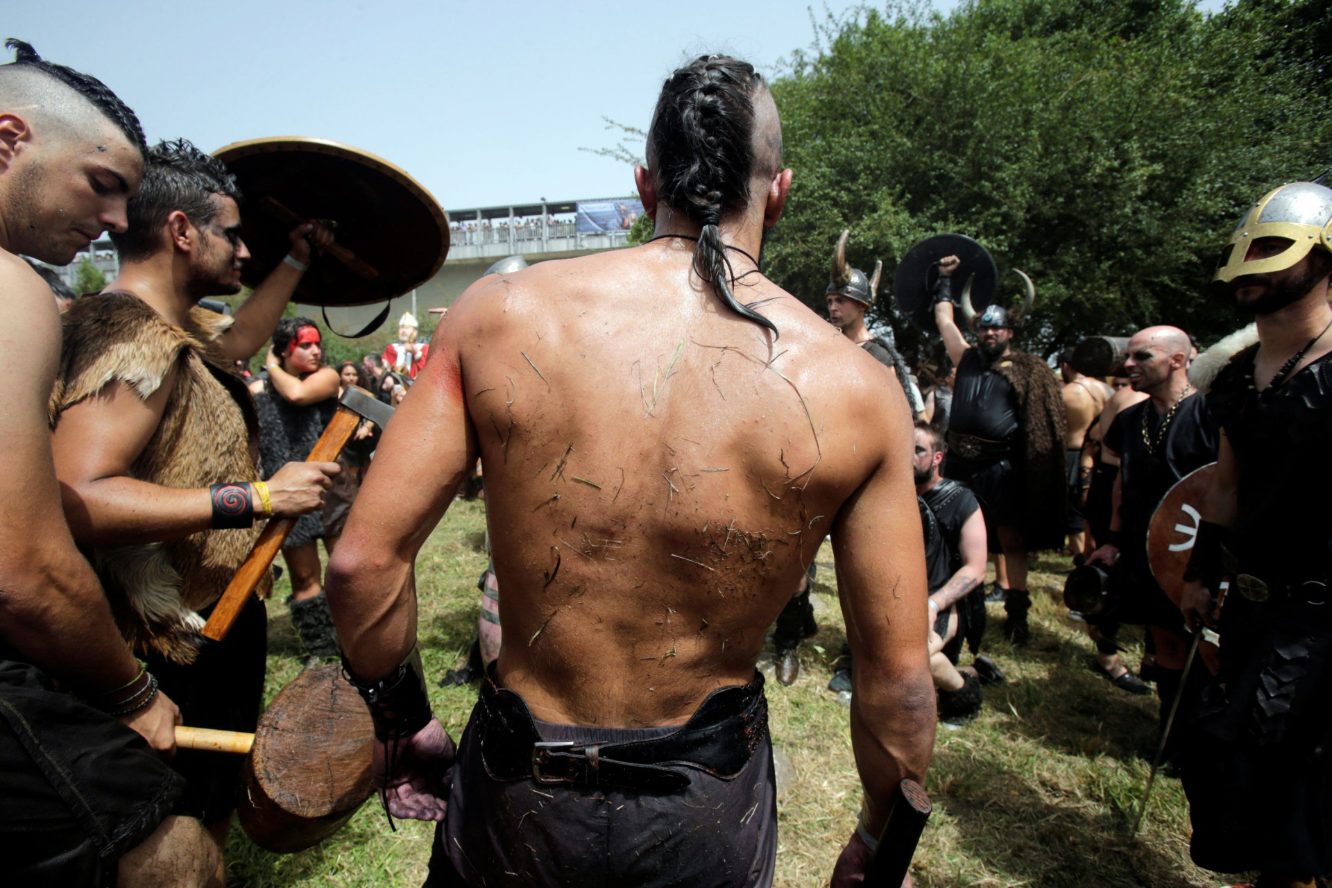 Todos os anos os vikings regressam à costa de Espanha... para festejar