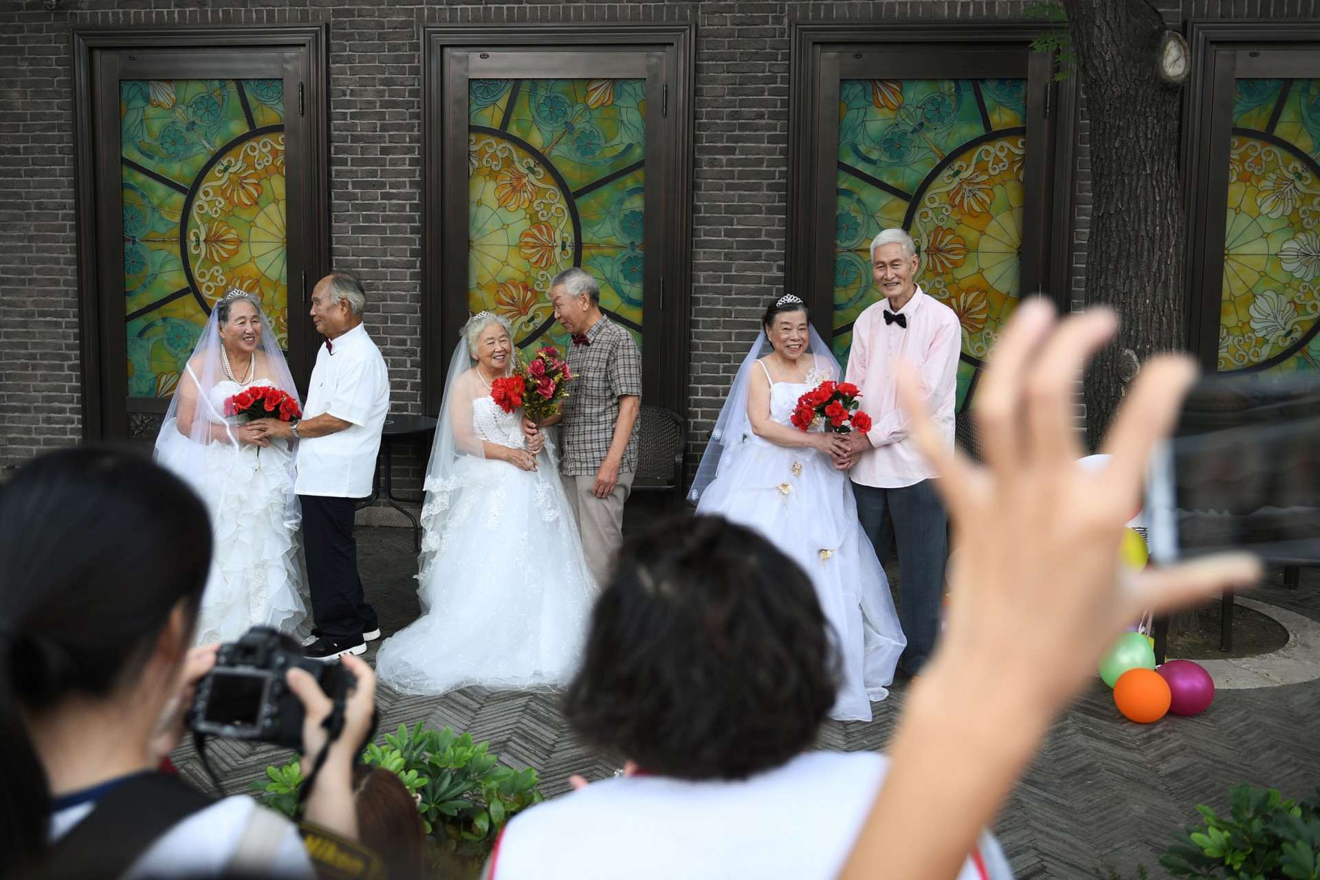 No dia de São Valentim chinês, o amor celebra-se com os mais experientes