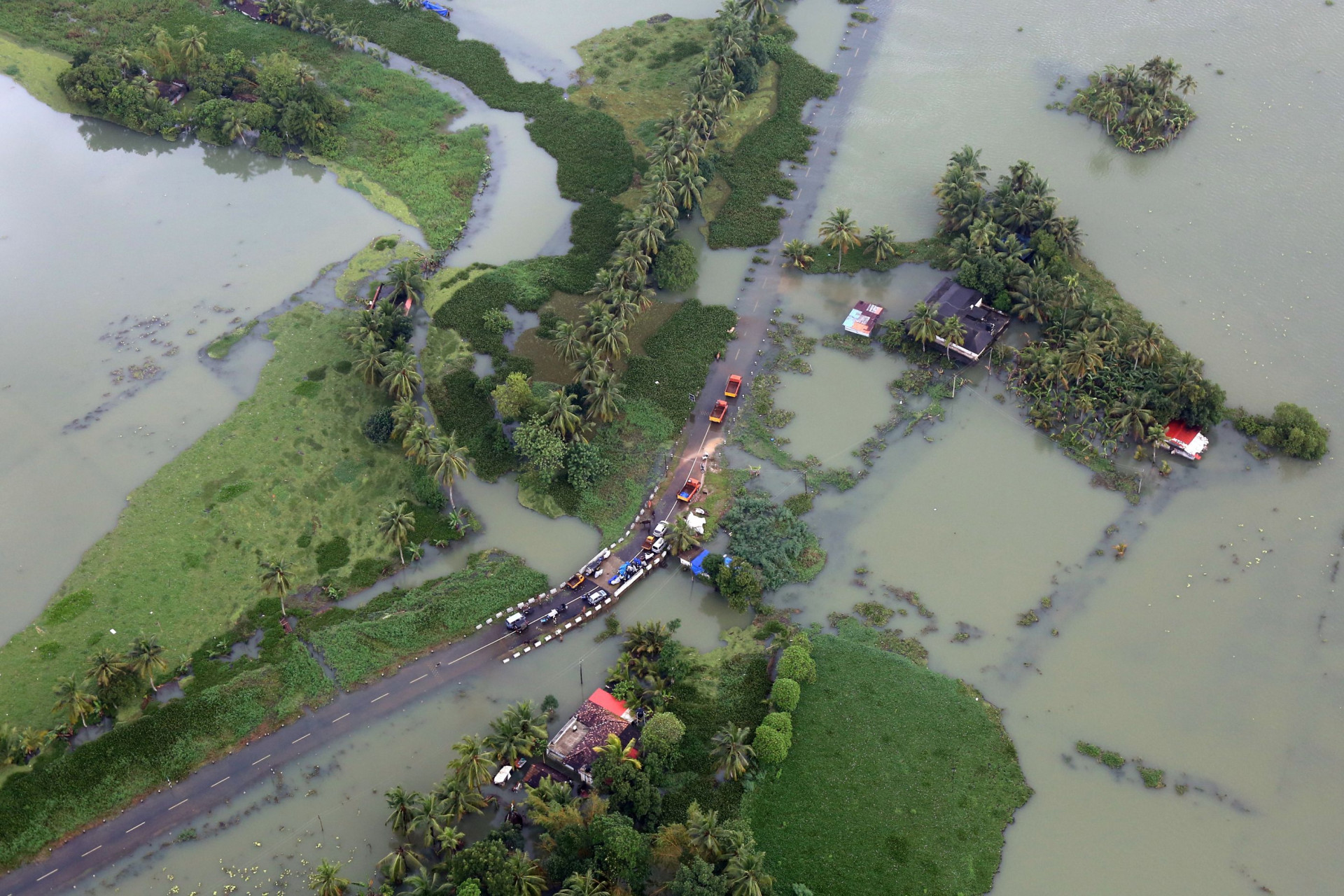Chuvas, inundações e deslizamentos de terra. O dilúvio em Kerala