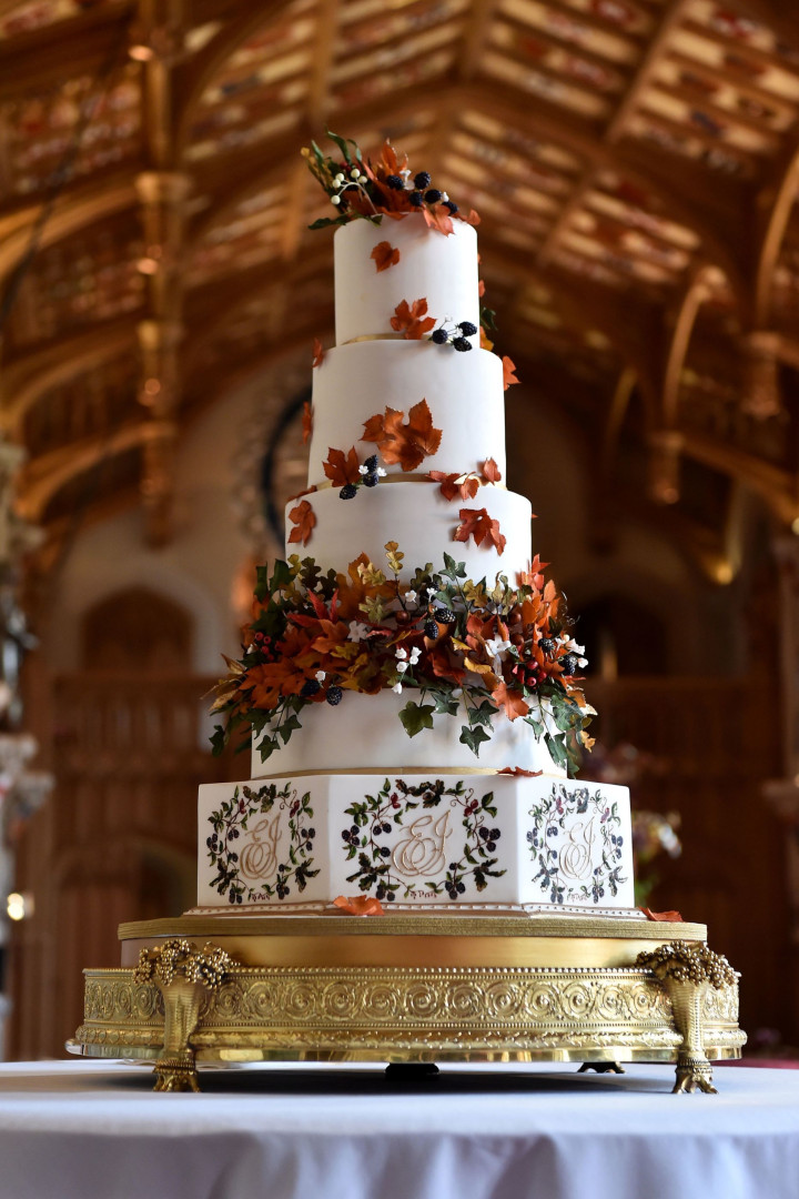 Reveladas imagens do bolo de casamento da princesa Eugenie