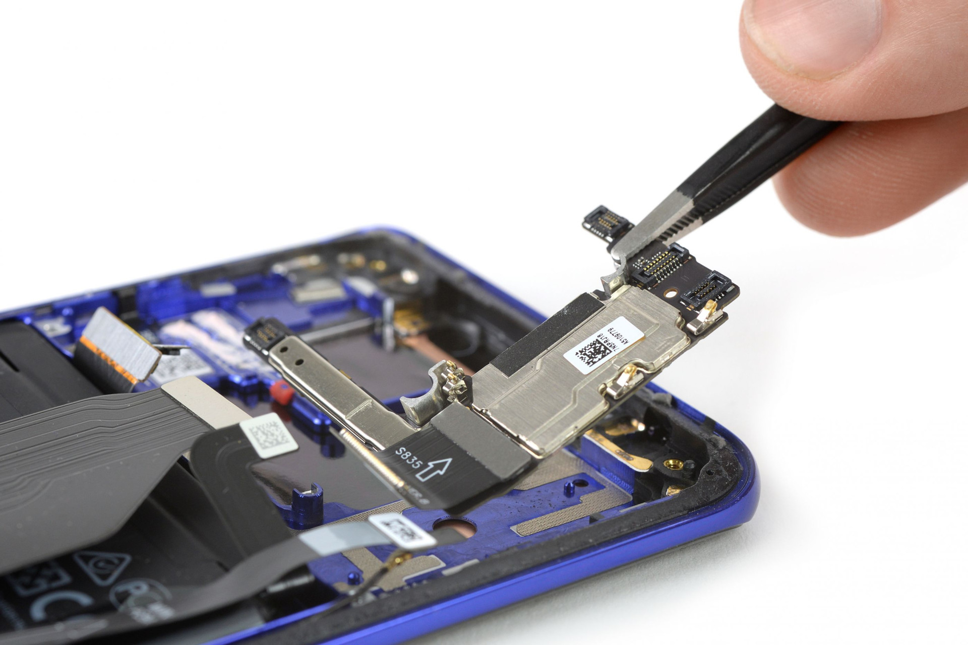 Por dentro do Huawei Mate 20 Pro. Espreite o interior