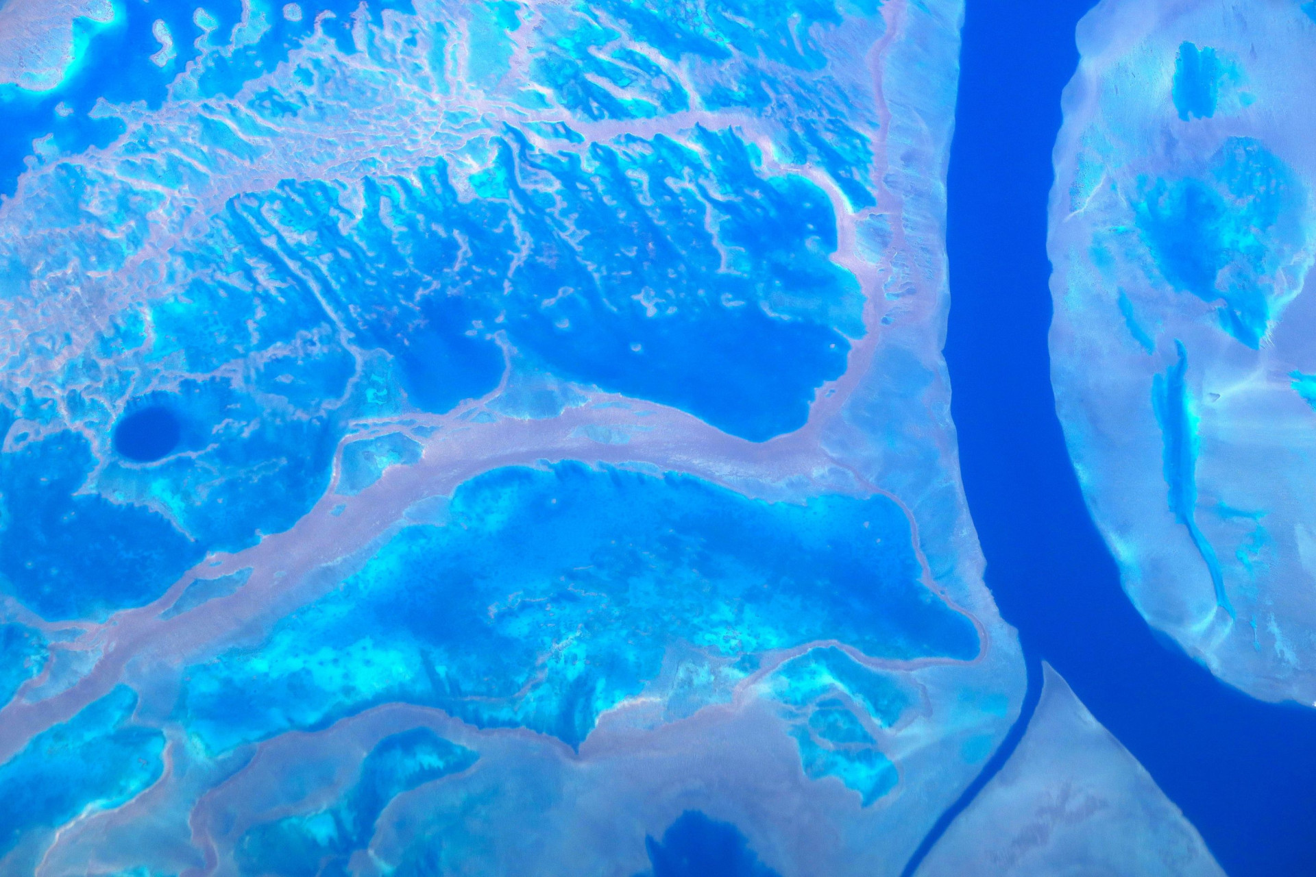 Veja a incrível Grande Barreira de Coral australiana do céu