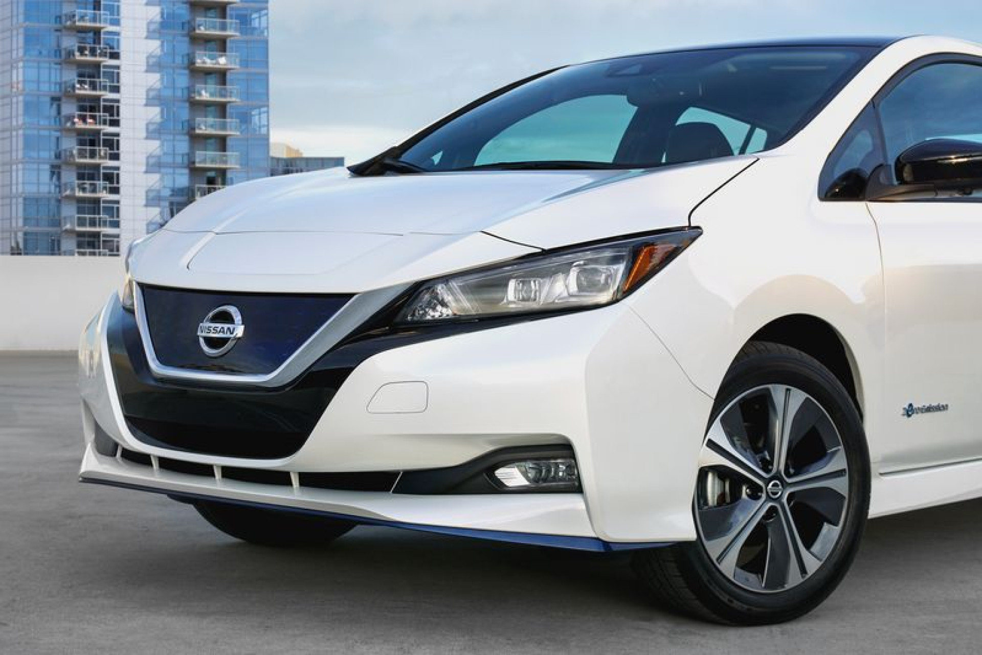 O novo Nissan Leaf dá-lhe mais de 300km de autonomia