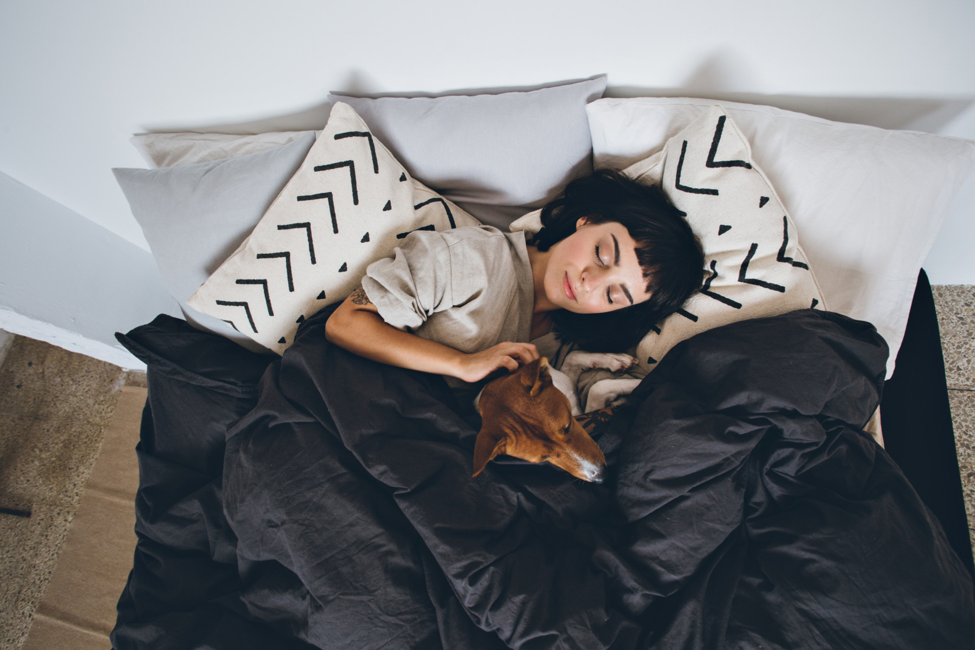 Sofre de insónias? Ouça estes sons para dormir melhor