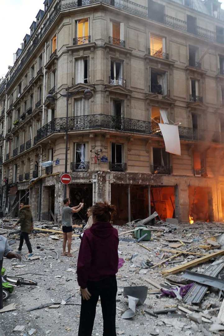 Explosão abalou manhã parisiense. Veja as imagens