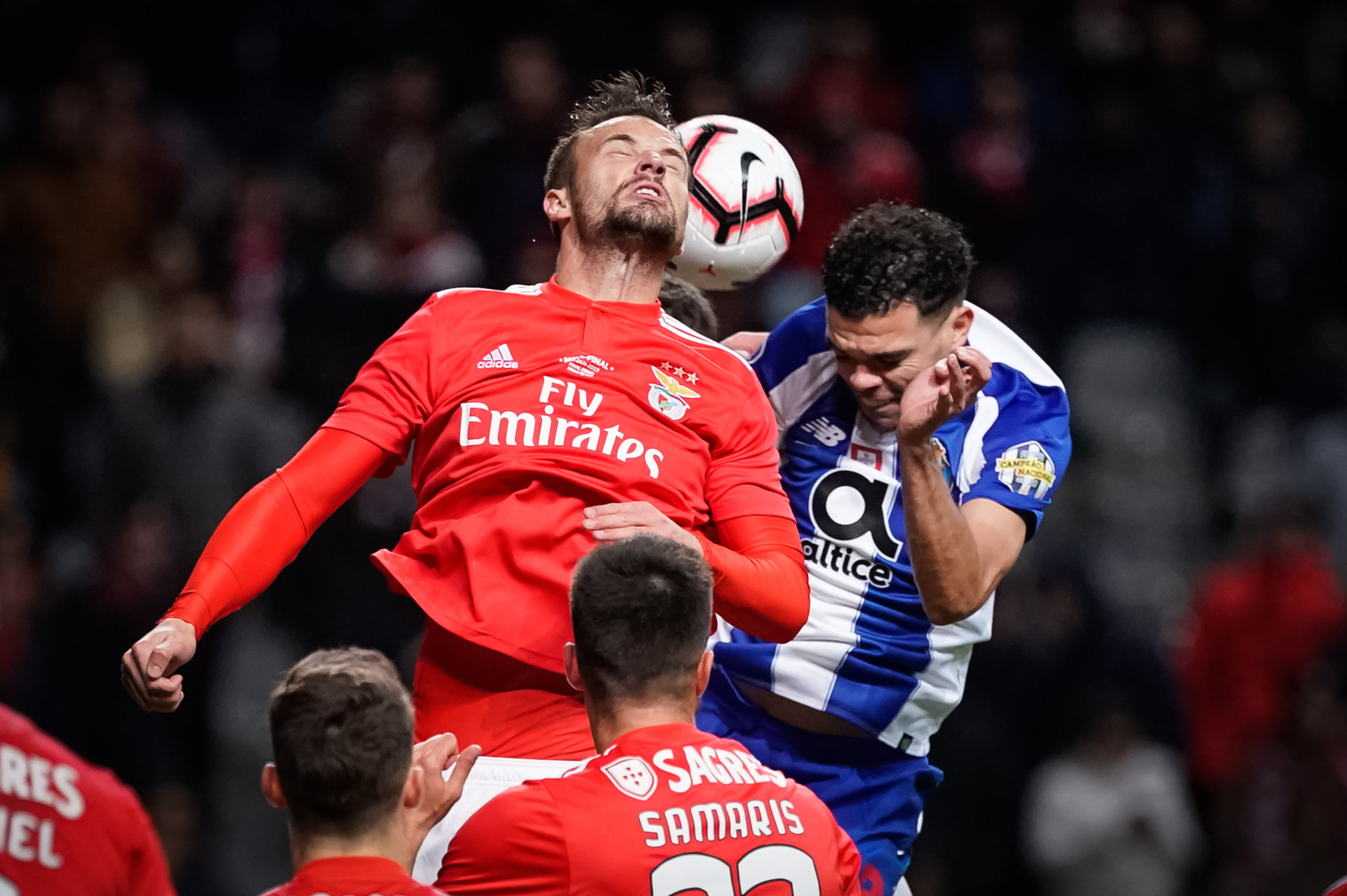 Benfica-FC Porto: As imagens que não viu na televisão