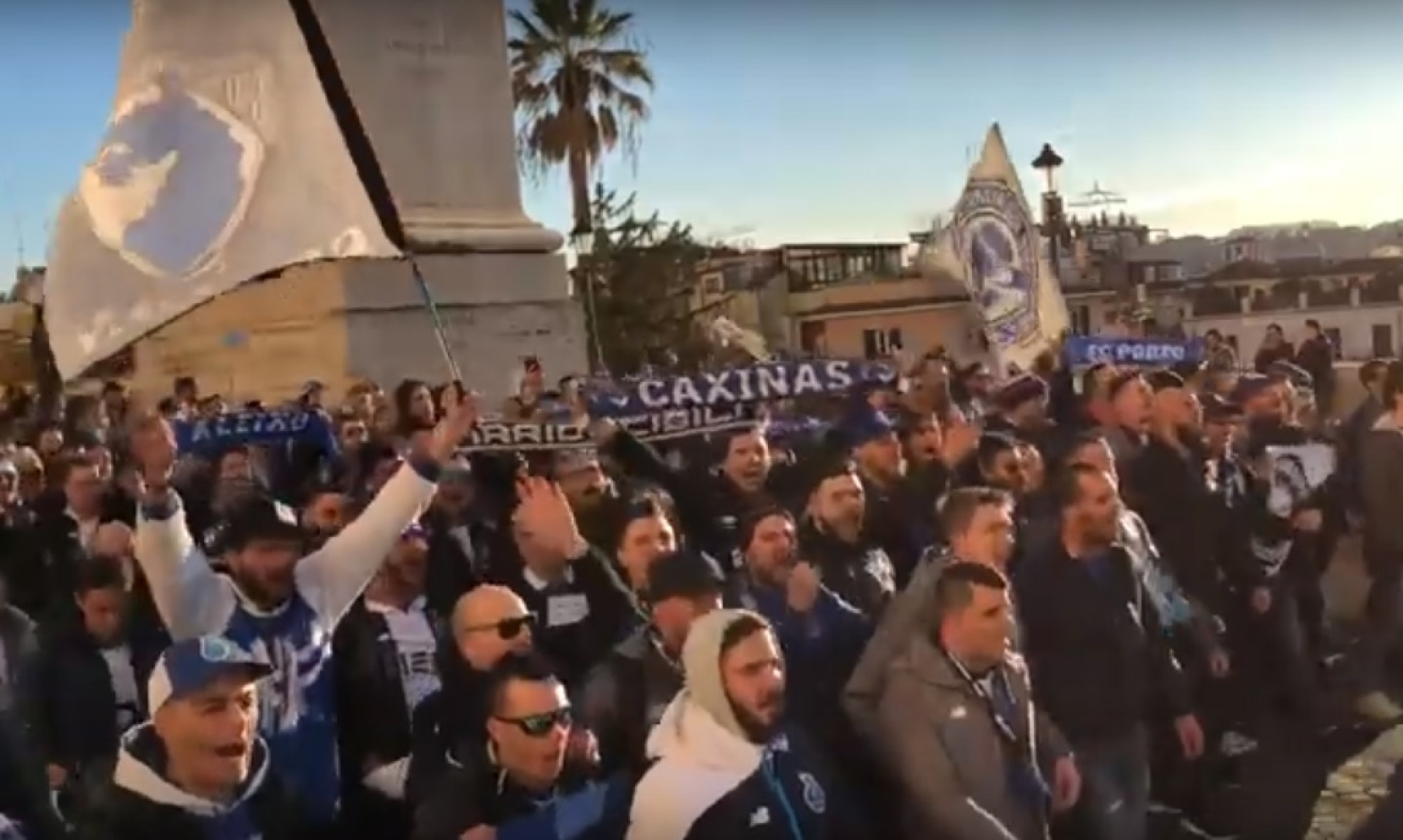 Adeptos do FC Porto 'invadiram' Roma horas antes do encontro da Champions